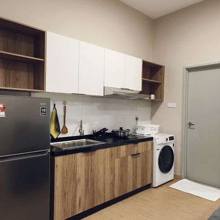 Valley Suites By Wyatthomes Kuantan Esterno foto