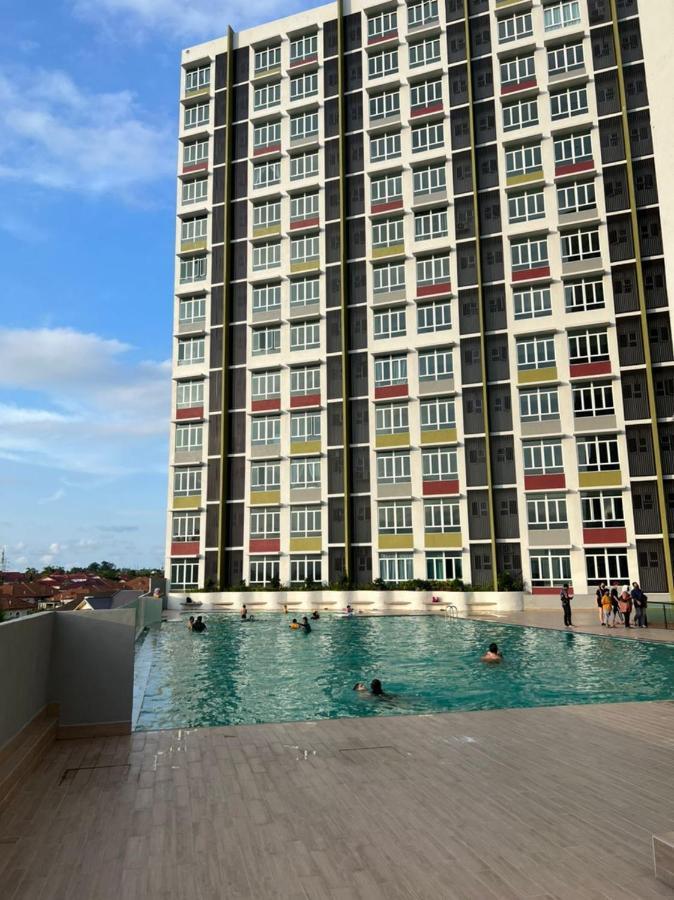 Valley Suites By Wyatthomes Kuantan Esterno foto