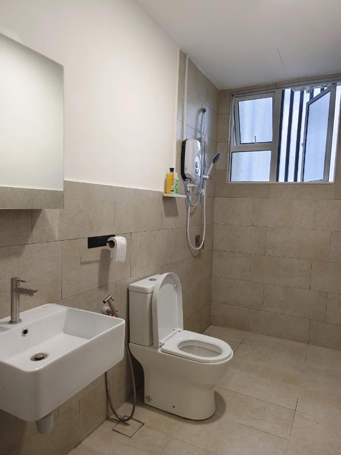 Valley Suites By Wyatthomes Kuantan Esterno foto